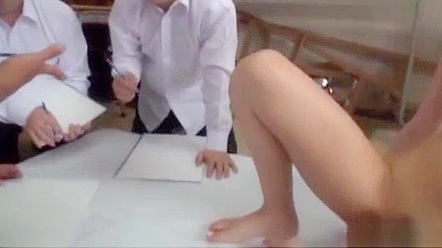 日本のポルノビデオ - 魅惑の女教師・桐嶋りの 濡れマンコ責め