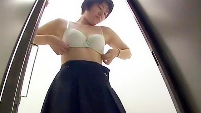 Risque Tokyo Office Ladies Nude Locker Room Changes Captured on Hidden Cam!
