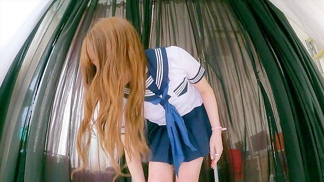 東京大学のエッチなサプライズ！ミニスカートとTバックを履いた日本の女子学生！