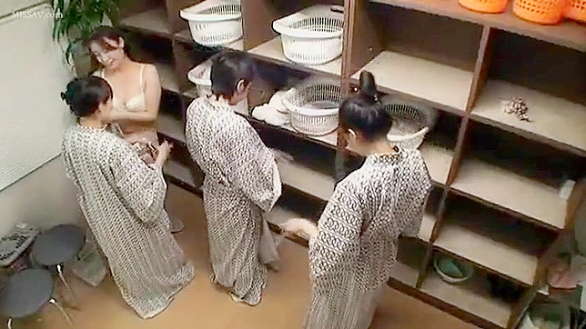 The Naked Truth! Public Shower Spying on Sexy Japanese Girls!