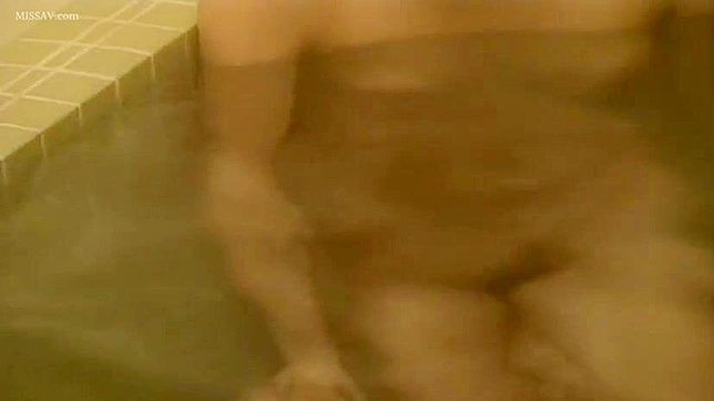 Public Shower Spying! Nude Japanese Girls Exposed and Bathing!