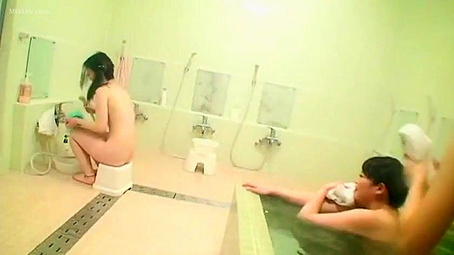 Voyeur's Delight! Naked Japanese Schoolgirls Undressing and Bathing