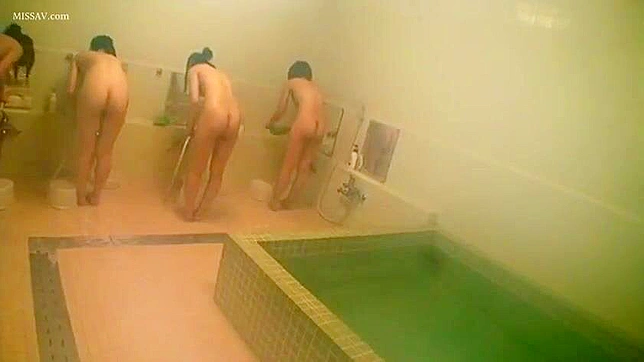 Risque Voyeur Recording! Young, Nude Japanese Schoolgirls Getting Soapy in Public Shower