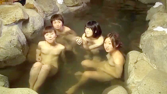 Extreme voyeurism in the Japanese onsen! hot springs nude bathing girls with big boobs and wet pussy!