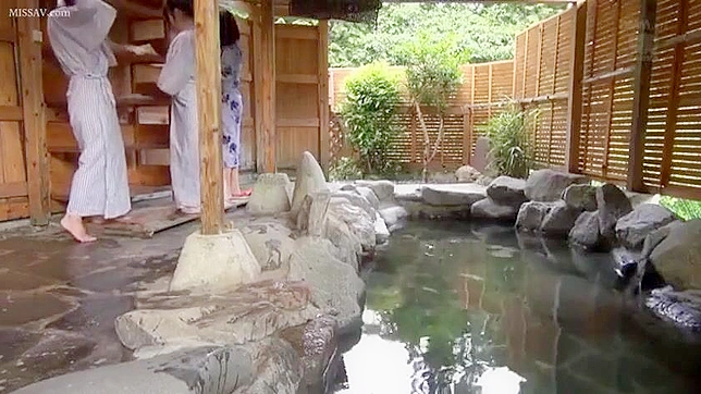 Public Onsen Spying! Lusty Japanese Girls Undressing & Bathing Hot Springs!