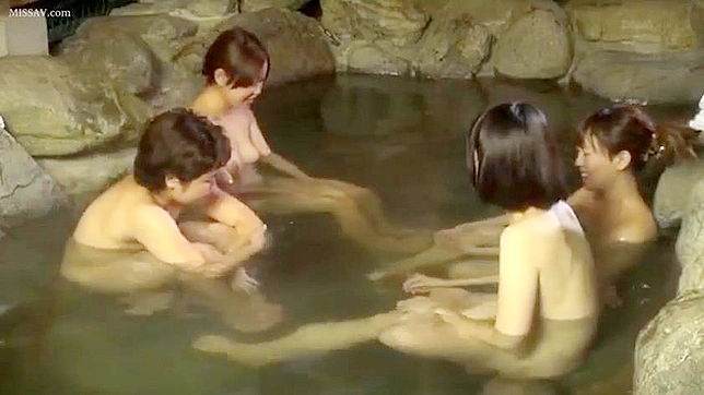 銭湯でエッチな日本の女の子たち～温泉盗撮ビデオ、ヌード・オマンコ＆巨乳！