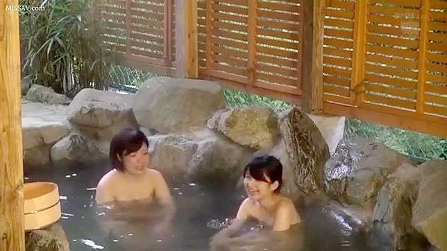 日本女性の裸体が公衆温泉で盗撮される