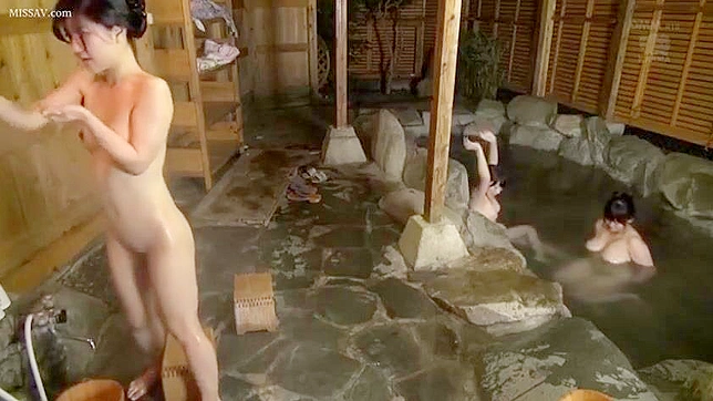アジアの売春婦が温泉で男たちをしゃぶり尽くす、#温泉 #ボワイエ #女子学生