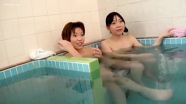 Сaught in Сollege Locker Room! Naughty Japanese Schoolgirls' Bathing Rituals Exposed in Public