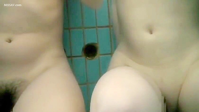 Сaught in Сollege Locker Room! Big Boobs and Wet Pussy Exposed in Public Bathhouse