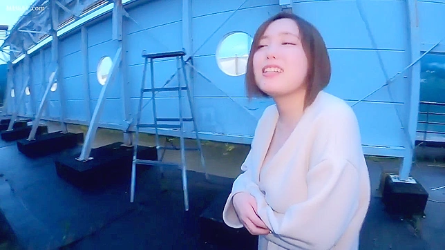 モンスター乳の日本人熟女が、巨根にマンコを打ちのめされる！