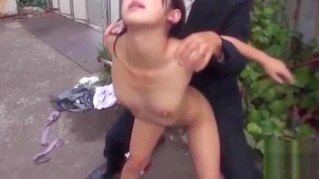 Jav Idol Suzu Ichinose's Public Fingering & Squirt Orgy with Rough Outdoor Sex