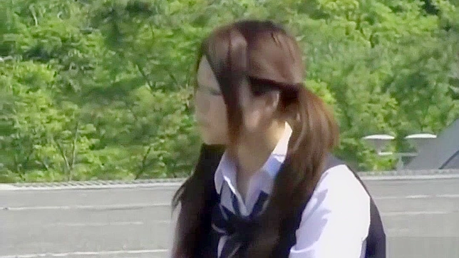 Jav Schoolgirls Shocking Sharking with Bare Pussies Exposed - Must Watch!