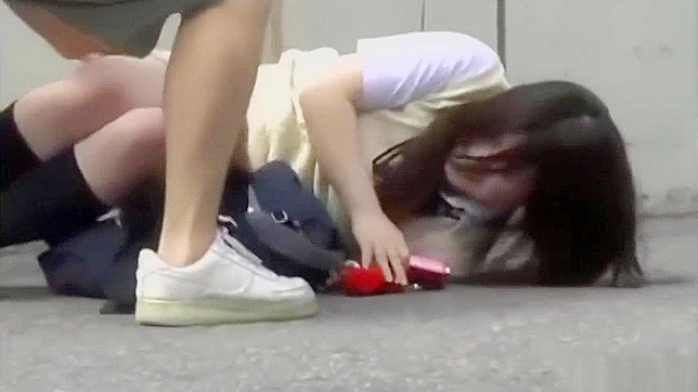 Jav Schoolgirls Shocking Sharking with Bare Pussies Exposed - Must Watch!