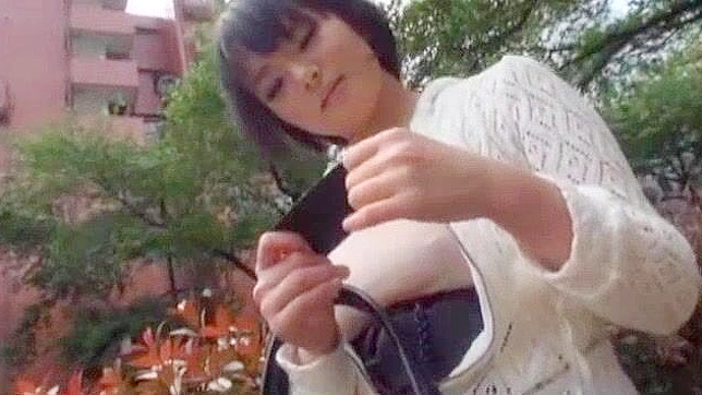 Japanese Beauty Momoka Sakura in Hot Outdoor JAV Video