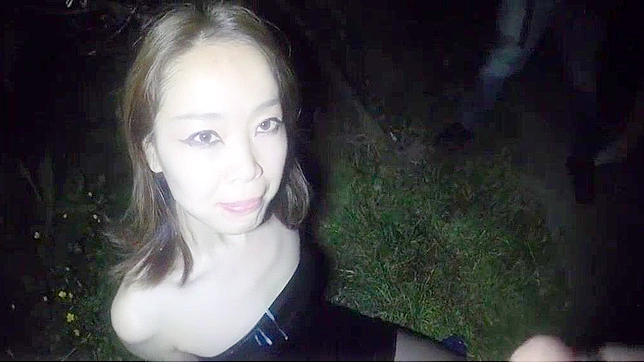 Japanese Wife Gets Public Bukkake Surprise in the Park