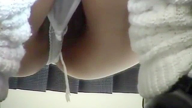 Japanese Girl Upskirt Panties in Public - Outdoor Jav Encounter