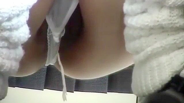 Japanese Girl Upskirt Panties in Public - Outdoor Jav Encounter