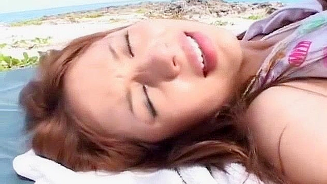 Jav Model Tina Yuzuki Shows Off Her Sexy Body on Beach