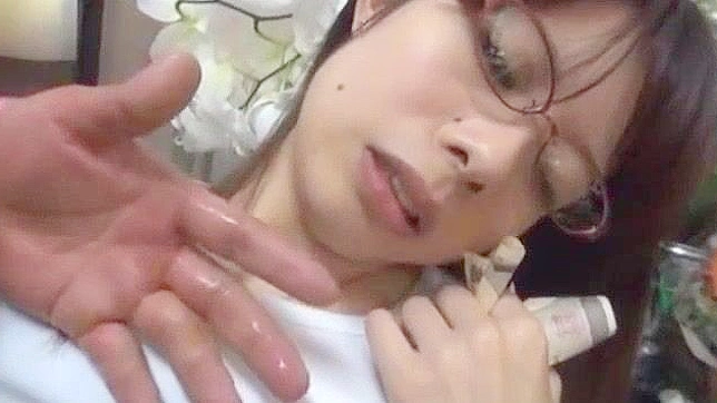 Exotic Japanese Babe Miyabi Tsukioka in Hottest Blowjob/Fera Public JAV Video