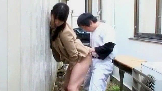 Horny Japanese Model Eriko Miura in Hottest Outdoor JAV Movie