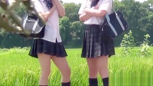Jav-tastic! Japanese Students Peeing in Public