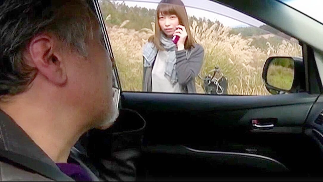 Jav/Japanese Woman Cheats with Middle-Aged Lover in Grassland Ruins