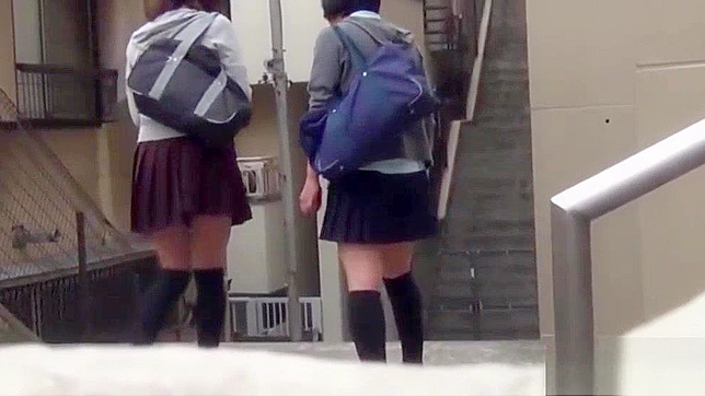 Jav Porn ~ Bizarre Japanese Teen Pissing Video