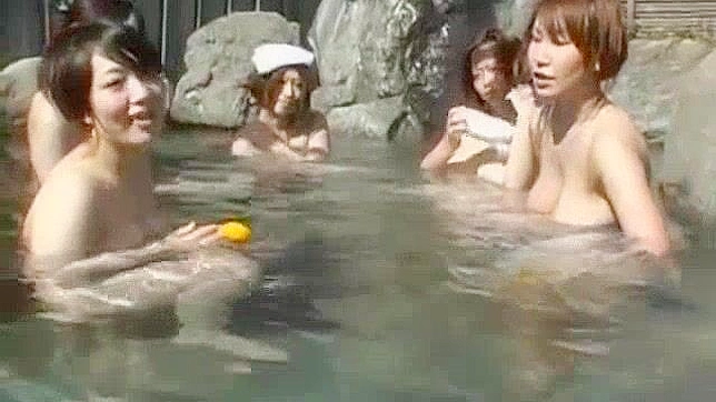 Japanese Girl in Amazing Outdoor JAV with Favorite Positions and Toy