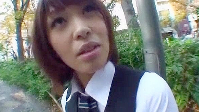 Japanese Girl Yua Saeki's Incredible Blowjob/Fera in Outdoor JAV Video