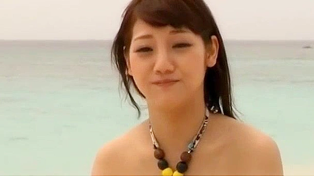 Japanese Pornstar Rei Mizuna in Racy Beach JAV Video