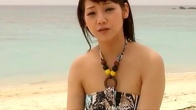 Japanese Pornstar Rei Mizuna in Racy Beach JAV Video