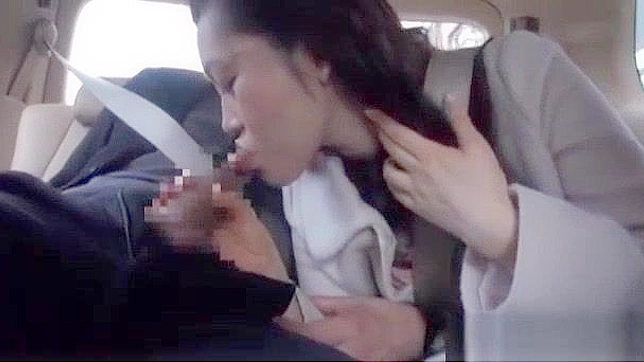 Jav Milf Kaoru Shinjyou Gets Naughty in Car for Hot Sex