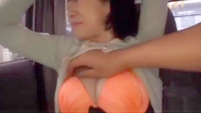 JApanese AV Superstar Fucked with Dildo - Explosive Backseat Action!