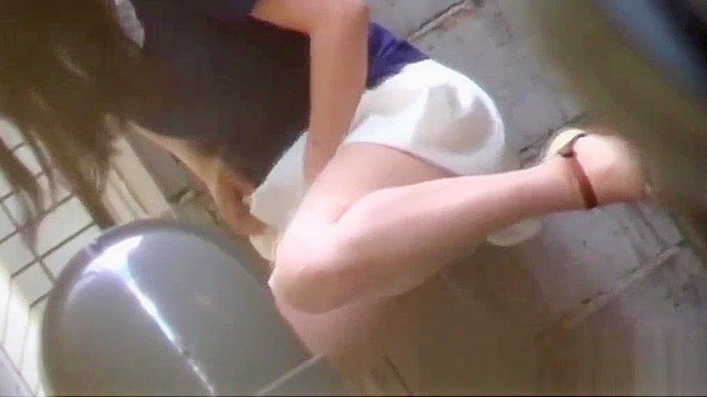 Jav Cuties Peeing at Secret Places Around Town Revealed!