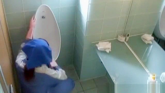 Jav Toilet Attendant Screenshot ~ Japanese Bathroom Cleaning Fetish ~ Javfull