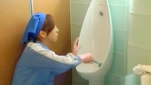 Jav Toilet Attendant Screenshot ~ Japanese Bathroom Cleaning Fetish ~ Javfull