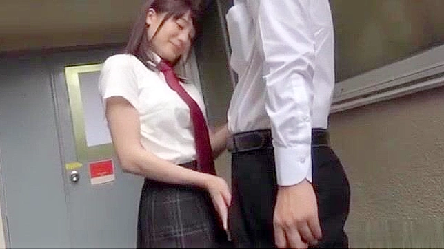 Japanese Schoolgirl Airi Suzumura Gives Mind-Blowing Blowjob ~ Jav HD videos