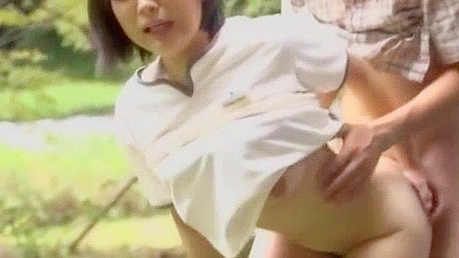 Jap slut's wild outdoor romp in JAV-inspired scene