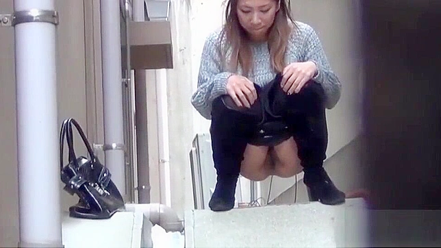 Jav Porn ~ Asian Babes Piss in Alley - Extreme Jap Water Sports