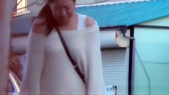 Jav Porn Video ~ Public Urination by Hot Asian Women