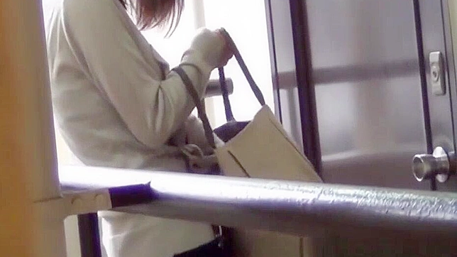 Jav Babe Peeing in Public ~ Japanese Hos Squatting Outdoors