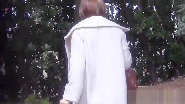 Jav Babe Peeing in Public ~ Japanese Hos Squatting Outdoors