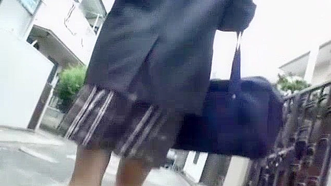 Japanese Teen in Crazy Outdoor JAV - Unmissable Porn Video