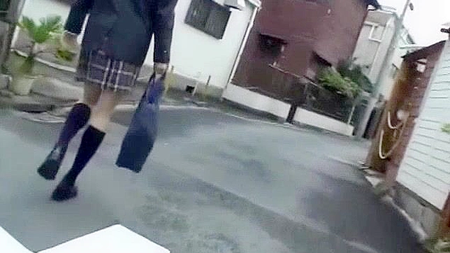 Japanese Teen in Crazy Outdoor JAV - Unmissable Porn Video