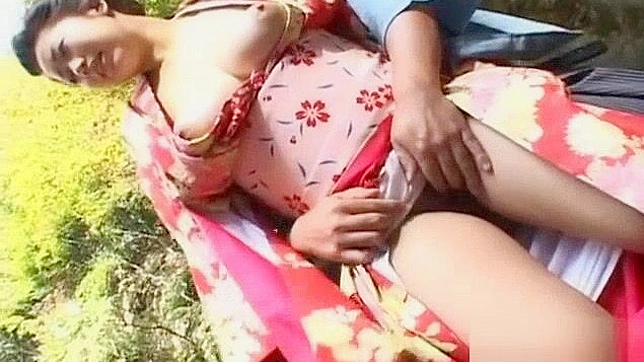 Jav Porn - Kotone Yamashita in Kimono Outdoors