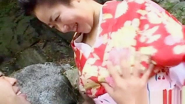 Jav Porn - Kotone Yamashita in Kimono Outdoors