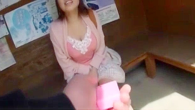 Best Japanese Babe Haruka Koide's Amazing Outdoor Blowjob - JAV Video