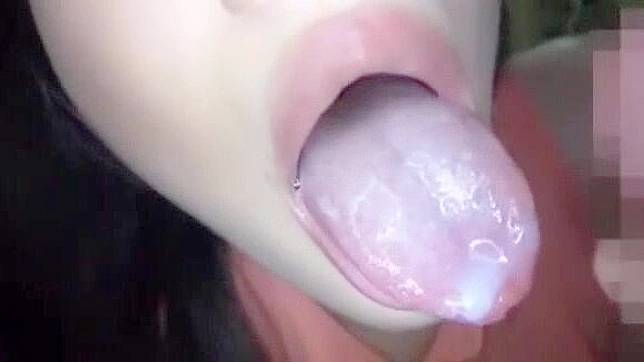 Japanese Pornstar Miki Sunohara's Mind-Blowing Blowjob Scene