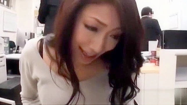 Reiko Kobayakawa's Wild Outdoor Adventure ~ Japanese Porn Video